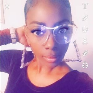 Meet your Posher, Markisha